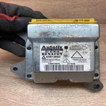 8200138952 601958800  Airbag control unit/module Renault Laguna II