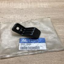 86681 B9000 86681B9000  Rear bumper mounting bracket Hyundai i10
