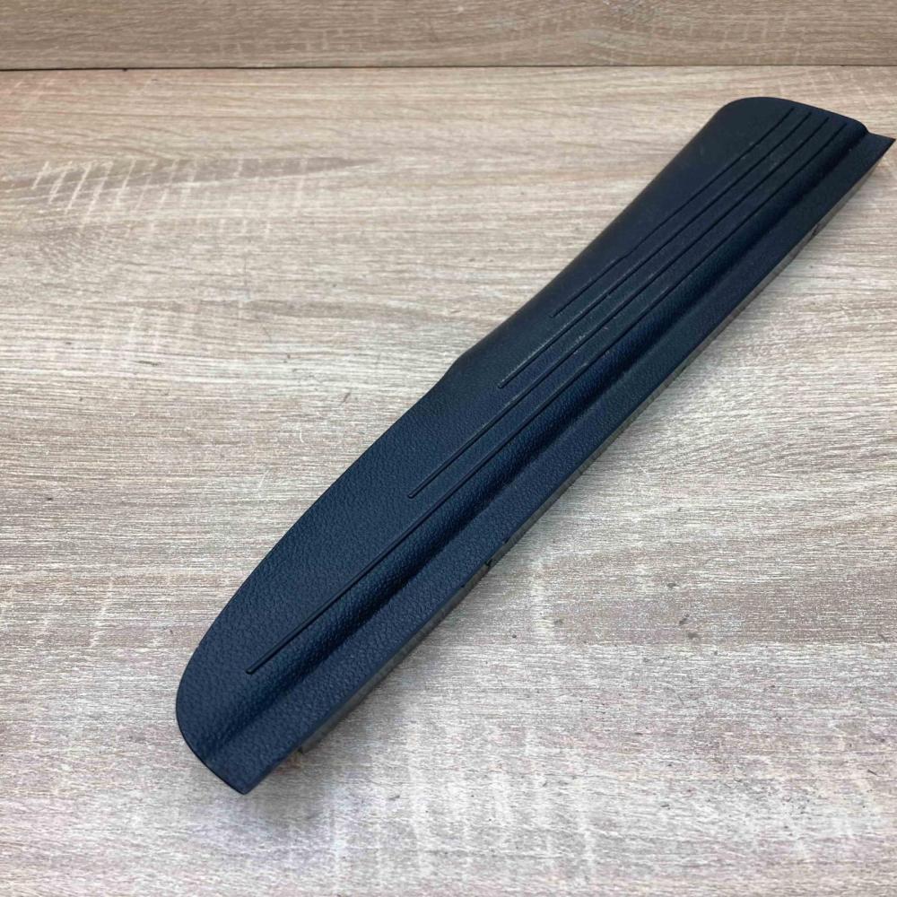 A2116805235   Rear sill trim cover Mercedes-Benz E W211