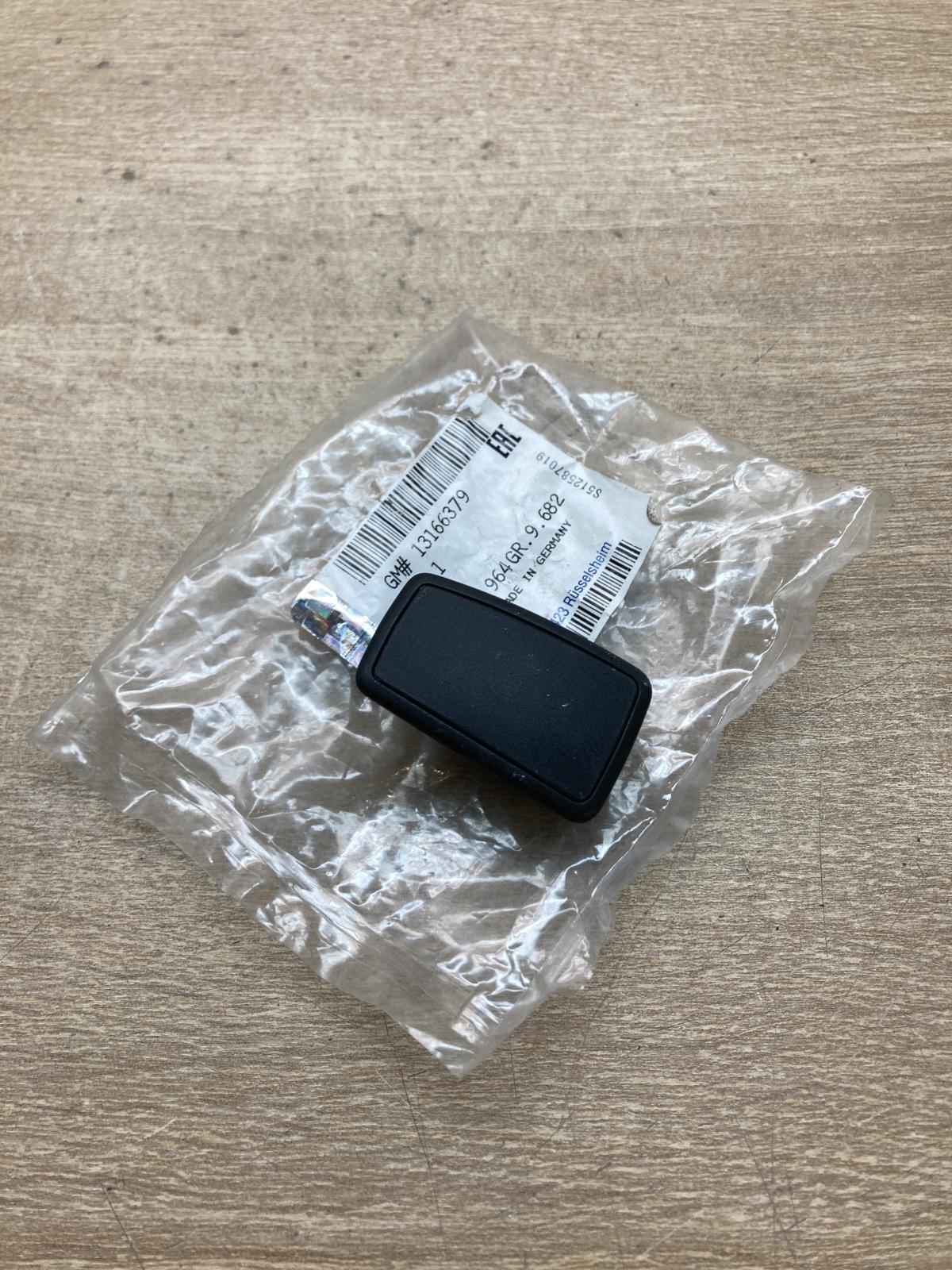 13166379   Other interior part Opel Astra H