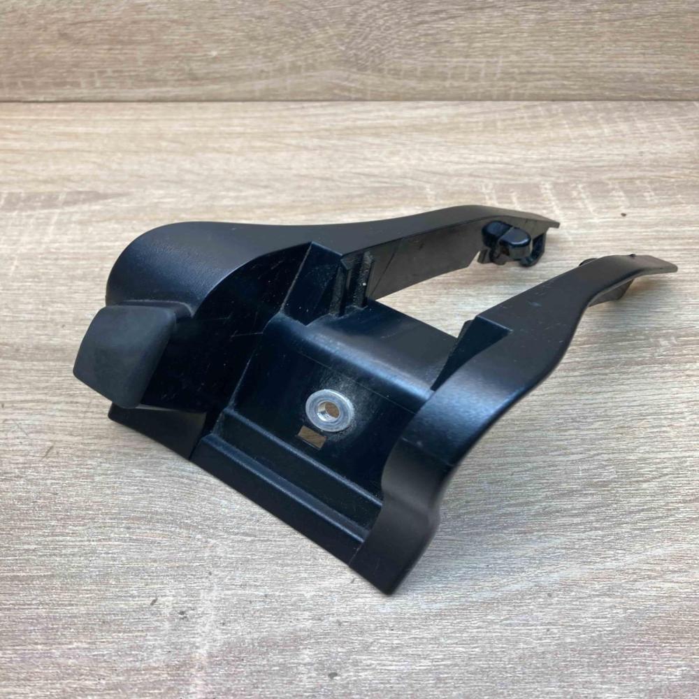 A2119200786 70010401  Rear seat rail trim cover Mercedes-Benz E W211