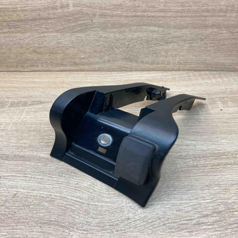 A2119200586 70010201  Rear seat rail trim cover Mercedes-Benz E W211