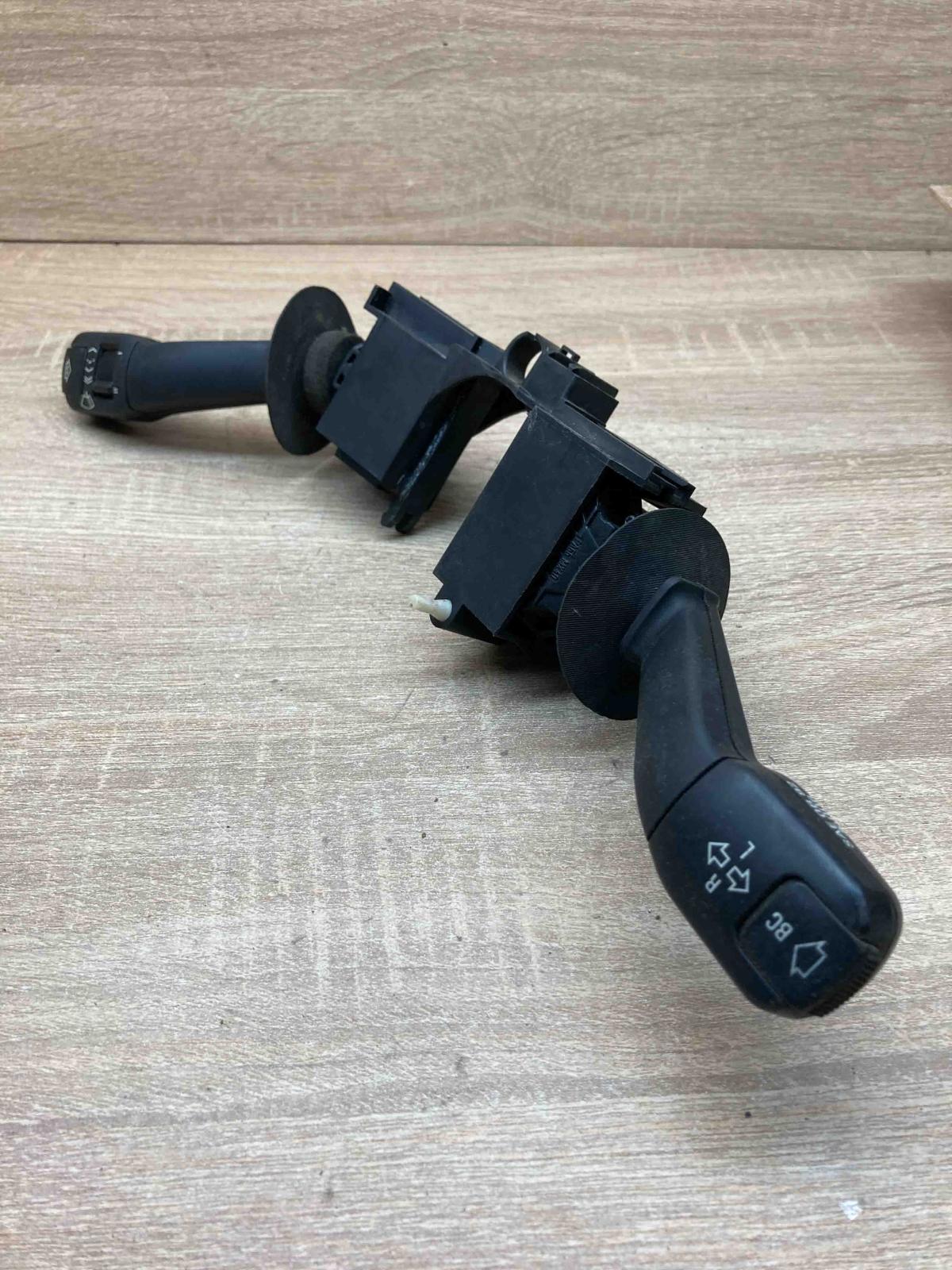 1162088 8352171  Wiper turn signal indicator stalk/switch BMW 3 E36