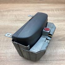 8622042 Y2580119A  Screen/display/small screen Volvo S80