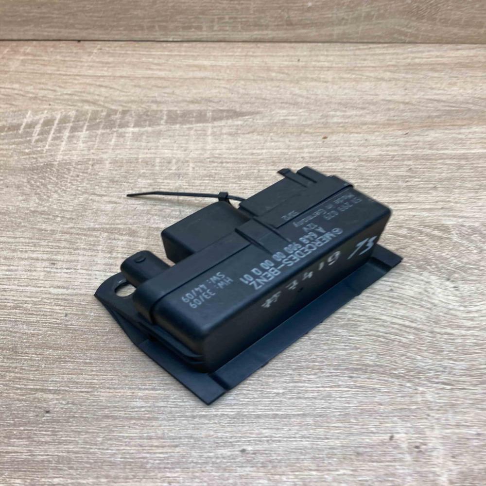 A6489000000 51299029  Glow plug pre-heat relay Mercedes-Benz E W210