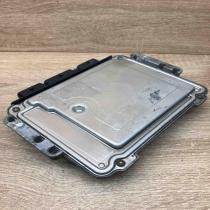 9647158080   Engine control unit/module ECU Peugeot 206
