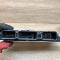 9647158080   Engine control unit/module ECU Peugeot 206
