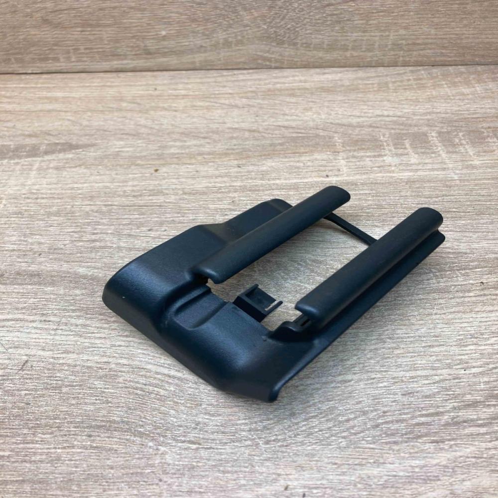 2119191020 7004006  Front driver seat rail trim Mercedes-Benz E W211