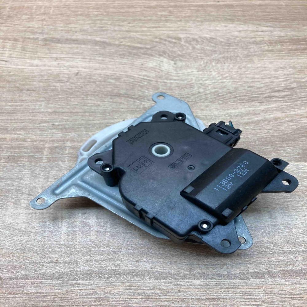 113800 2760 12V12H With Plug Air flap motor/actuator Toyota Avensis T250