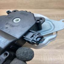 113800 2760 12V12H With Plug Air flap motor/actuator Toyota Avensis T250