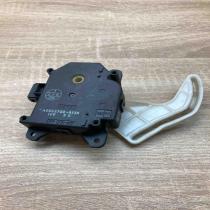 063700 8930 12V5G  Air flap motor/actuator Toyota Corolla Verso AR10