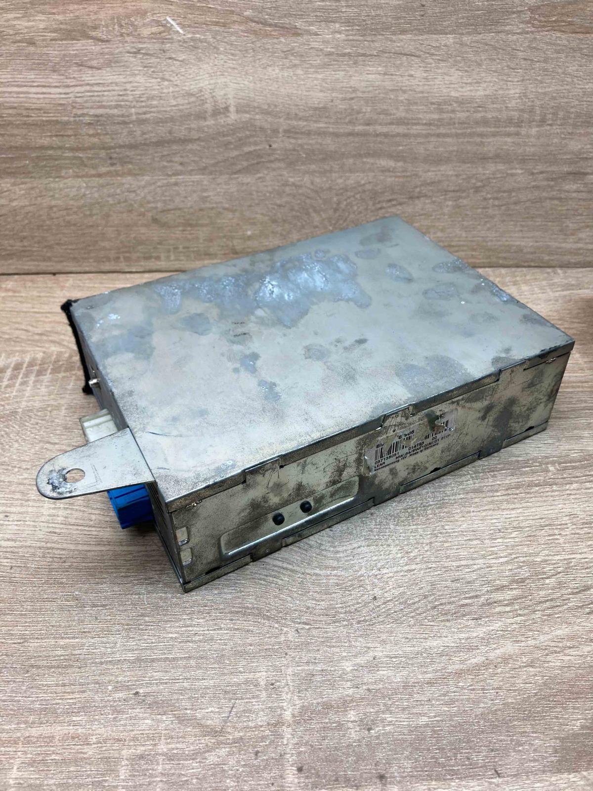 6906923 037138051  Video control module BMW 5 E39