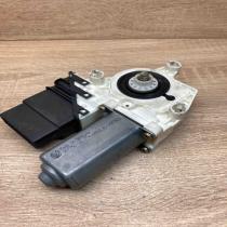1K4839401C 1K0959703C  Rear door window regulator motor Volkswagen Golf V