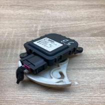 8D1820511E 0132801115 With Plug Air flap motor/actuator Volkswagen PASSAT B5