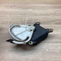 8D1820511E 0132801115 With Plug Air flap motor/actuator Volkswagen PASSAT B5