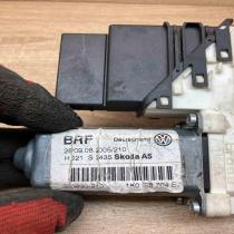 1K0959704E  BRF Rear door window regulator motor Skoda Octavia Mk2 (1Z)