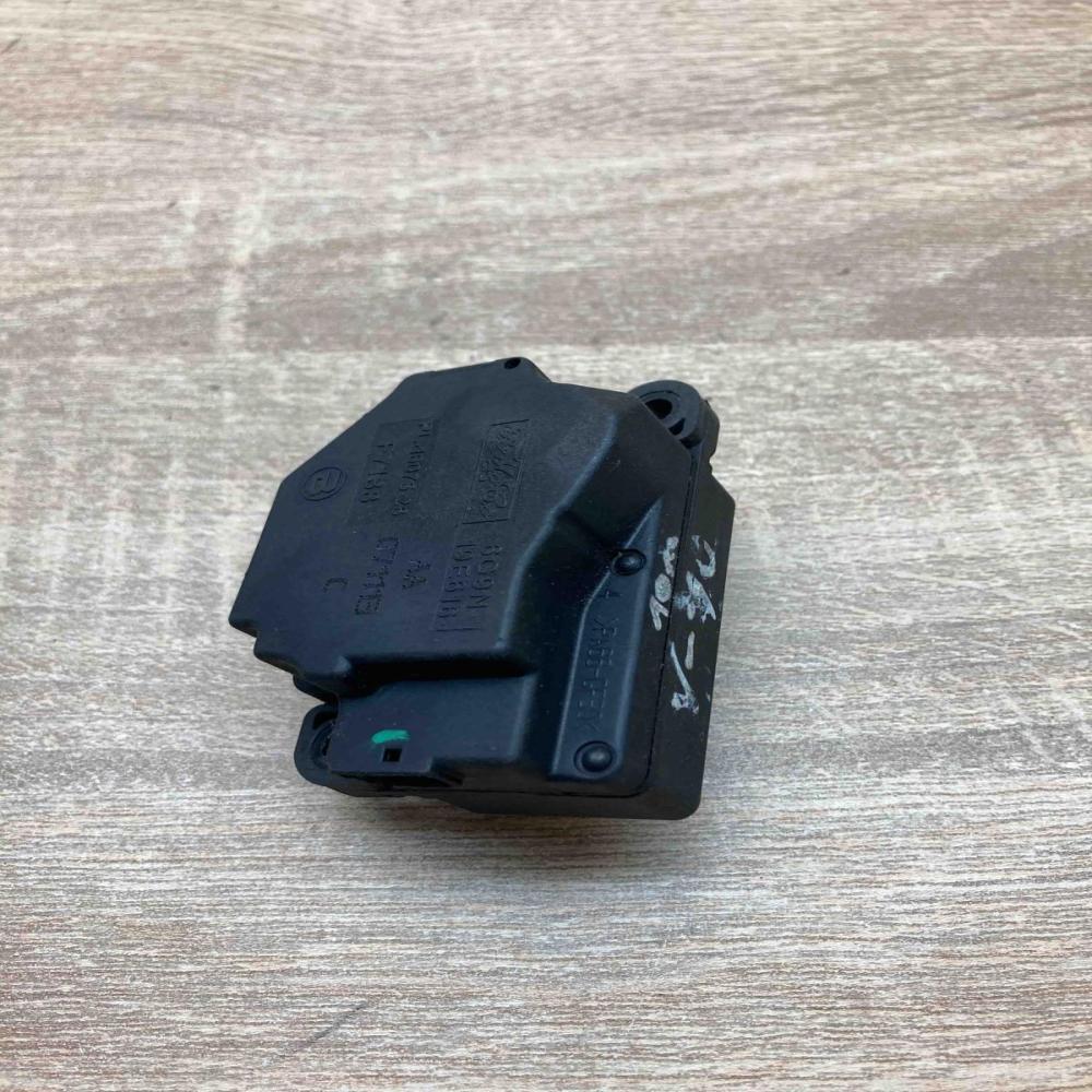 6G9N 19E616 AA 071113C  Air flap motor/actuator Volvo S80