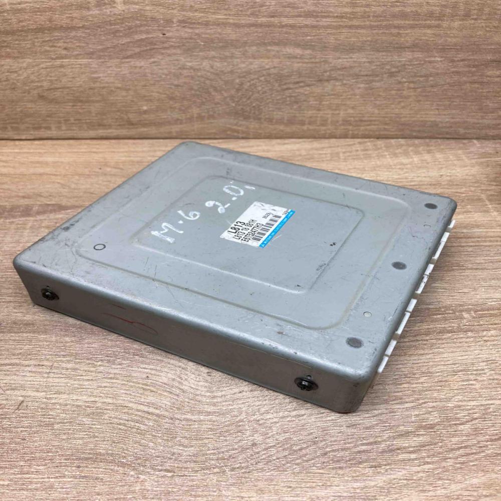 L813 18 881H E6T52477H3 L813 Engine control unit/module ECU Mazda 6