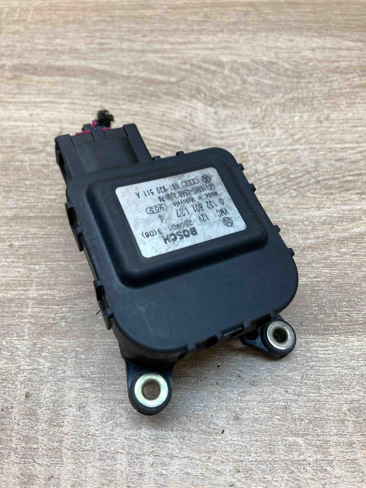 4B1820511A 0132801127 Used With Plug Air flap motor/actuator Audi A6 S6 C5 4B