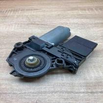 5M0839401D 1K0959795AA  Rear door window regulator motor Volkswagen Golf Plus