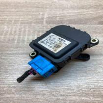 4B1820511C 0132801129 With Plug Air flap motor/actuator Audi A6 S6 C5 4B