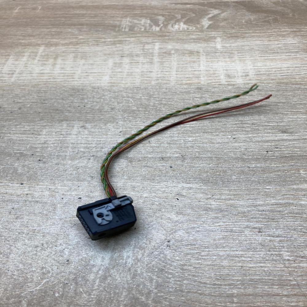 6364646   Plug wire BMW 7 F01 F02 F03 F04
