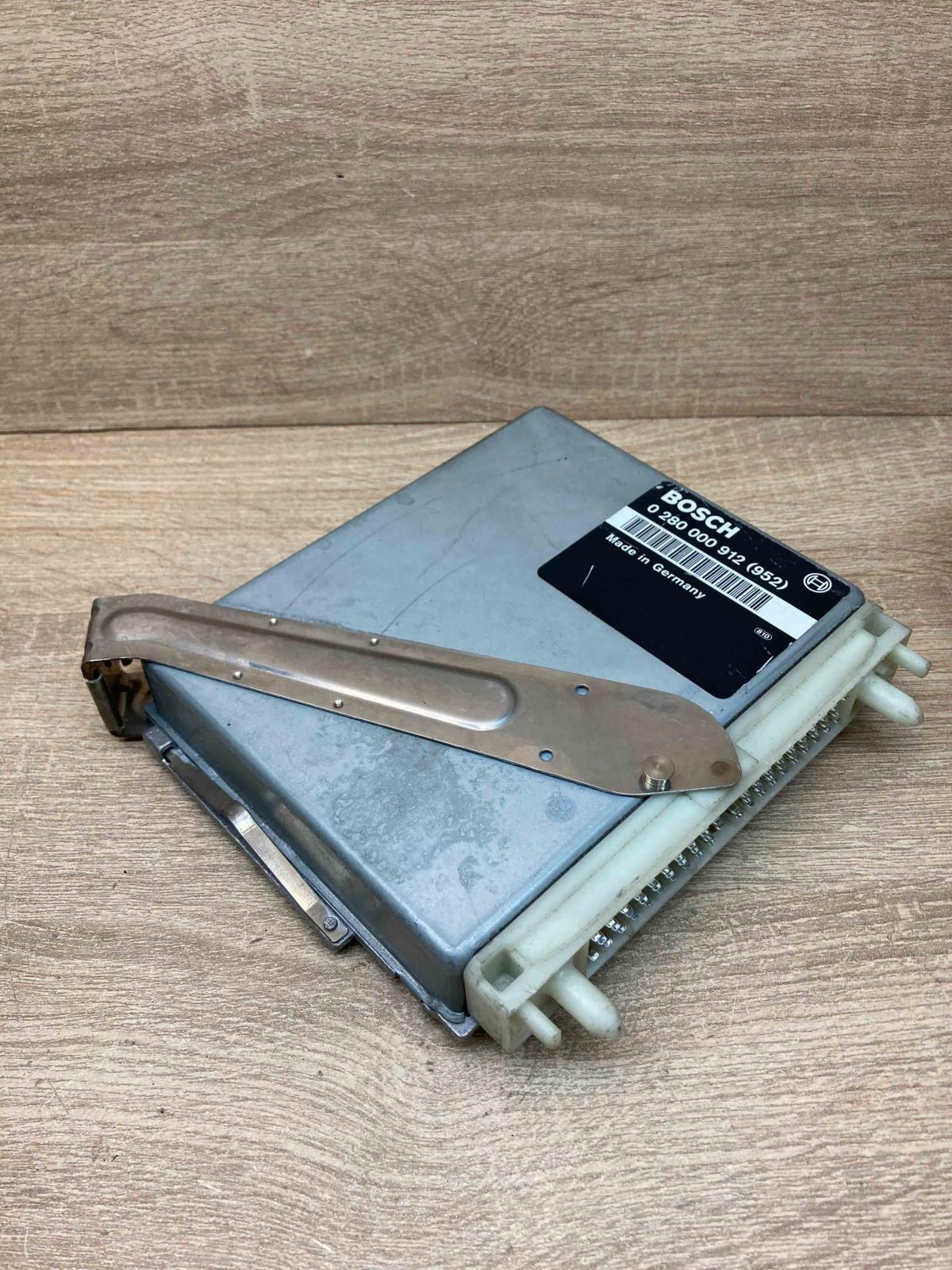 P01271978 0280000912 12 Engine control unit/module ECU Volvo 850