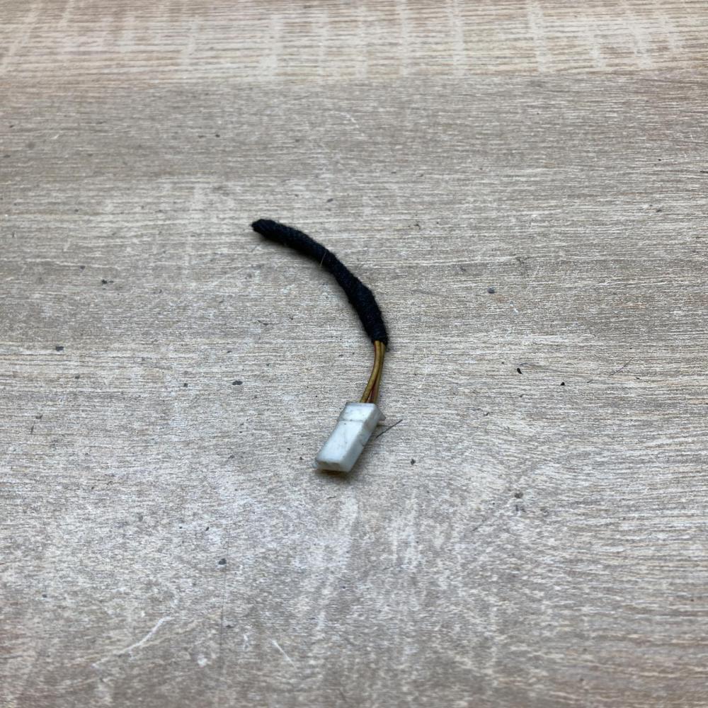6925628   Plug wire BMW 1 F20 F21