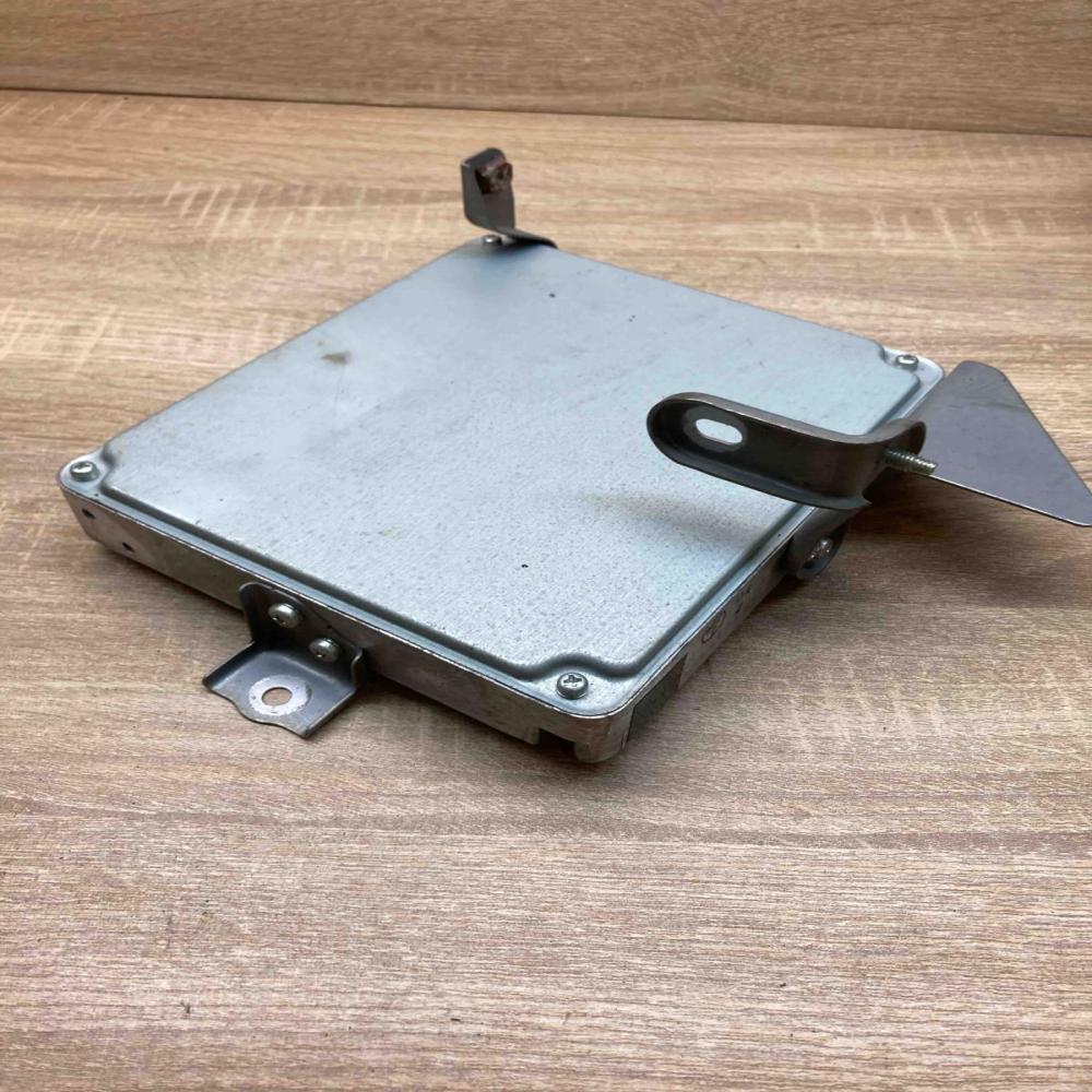89661 47170 275100 9522  Engine control unit/module ECU Toyota Prius (XW20)