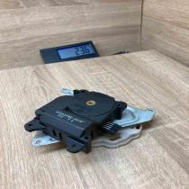 063700 8610 12V7E  Air flap motor/actuator Toyota Avensis Verso