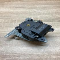 063700 8610  With Plug Air flap motor/actuator Toyota Avensis Verso
