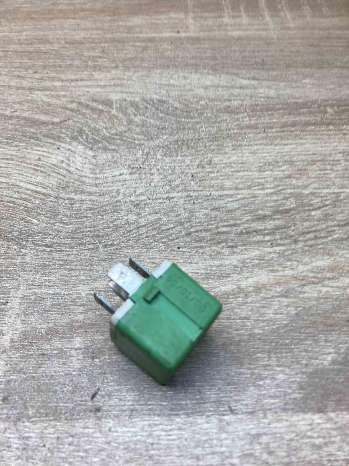 9620725080   Other relay Citroen C5