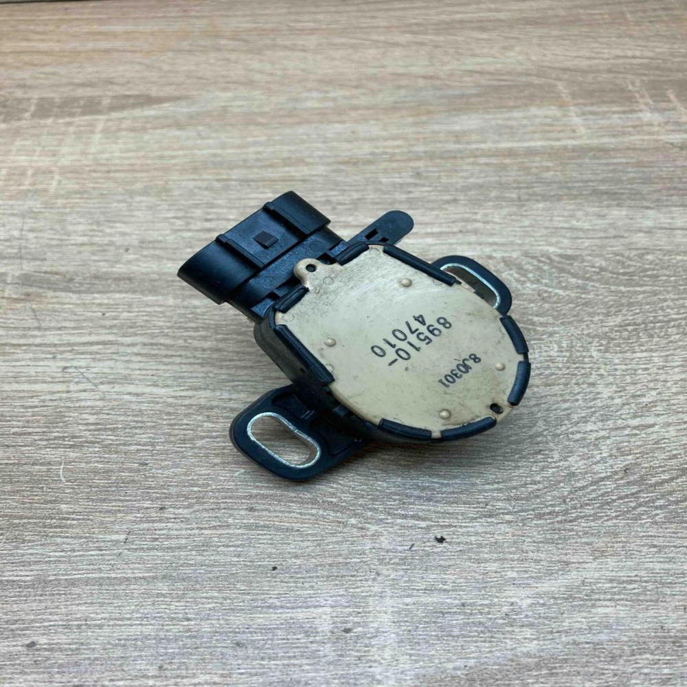 89510 47010 8J0301  Brake pedal sensor switch Toyota Prius (XW30)