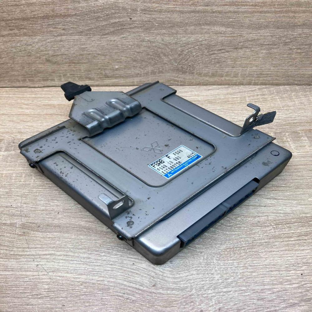 FSA8 18 881  FSA8 Engine control unit/module ECU Mazda 626