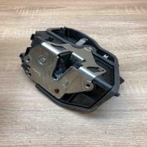 7167070   Rear door lock BMW X3 E83