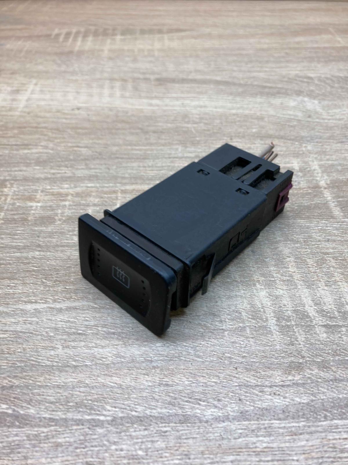 1J0953235A 1J0953235B With Plug Hazard light switch Volkswagen Golf IV