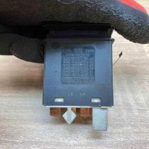 1J0953235A 1J0953235B  Hazard light switch Volkswagen Golf IV