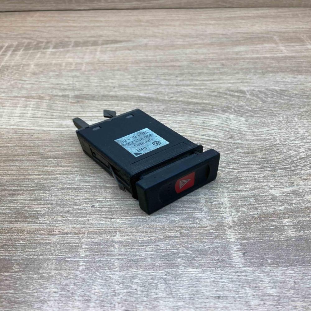 3B0953235   Hazard light switch Volkswagen PASSAT B5.5