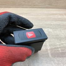 3B0953235   Hazard light switch Volkswagen PASSAT B5.5