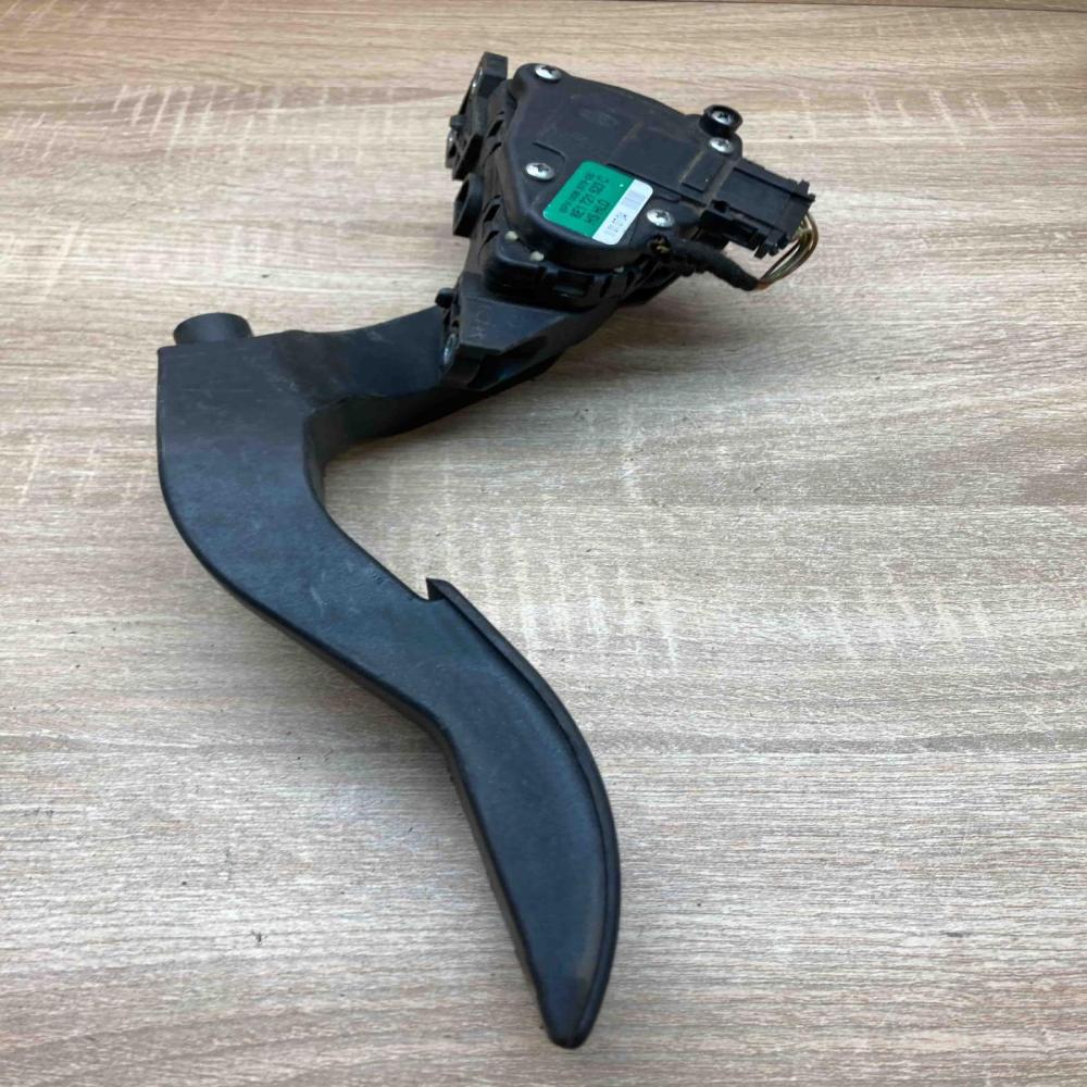 8E1721523C 6PV008375 05 With Plug Accelerator throttle pedal Audi A4 S4 B7 8E 8H