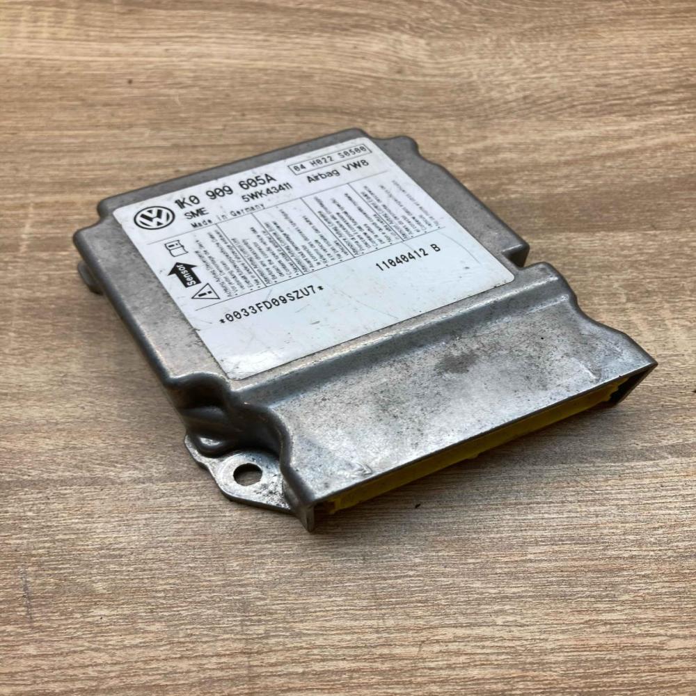1K0909605A 5WK43411  Airbag control unit/module Volkswagen Golf V