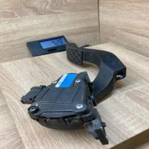 8D1723523N 6PV008376  Accelerator throttle pedal Volkswagen PASSAT B5.5