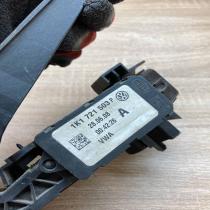 1K1721503P   Accelerator throttle pedal Skoda Octavia Mk2 (1Z)
