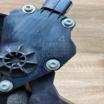 1988007120 36010AG140  Accelerator throttle pedal Subaru Outback