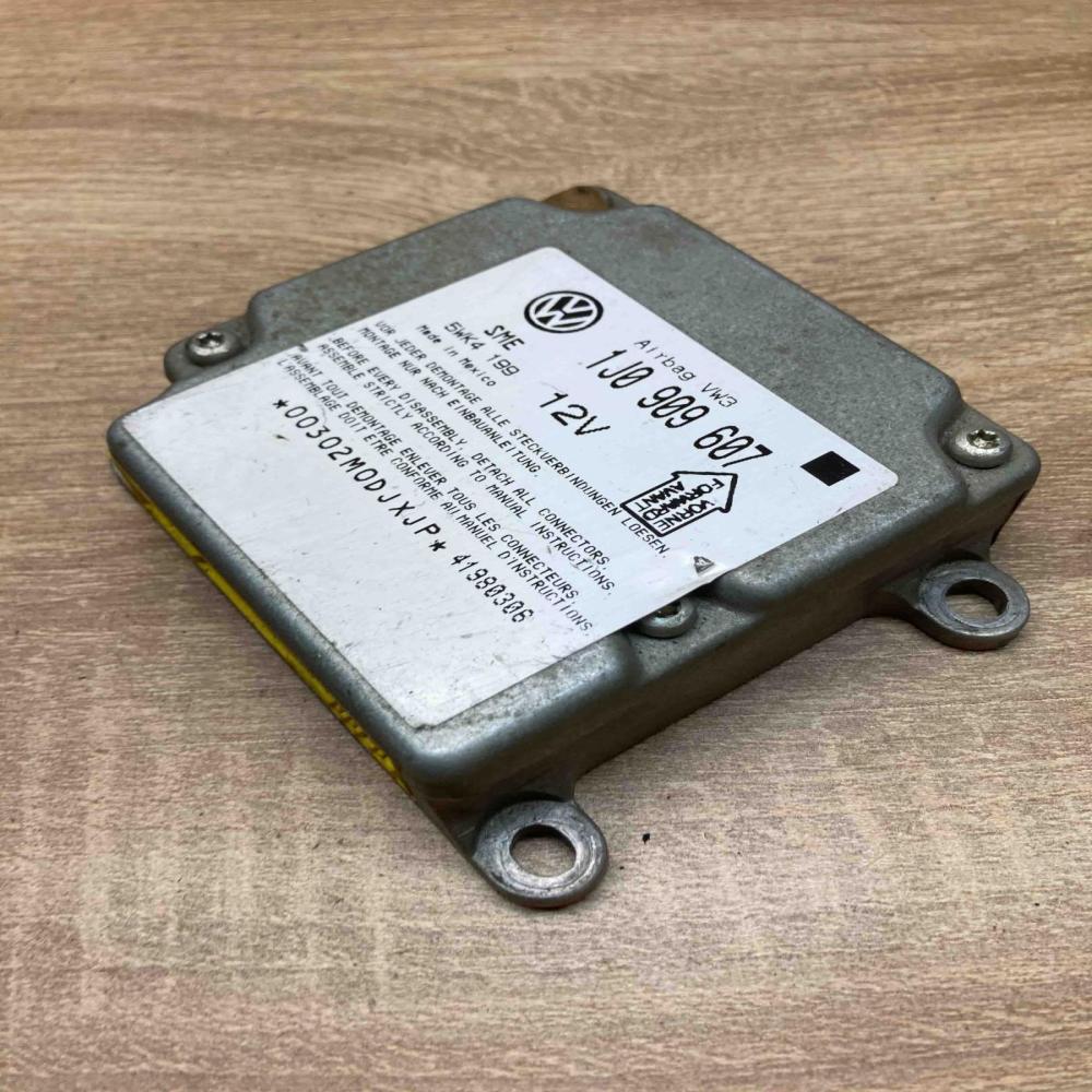 1J0909607 5WK4199  Airbag control unit/module Volkswagen PASSAT B5