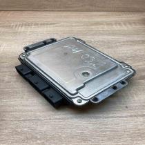 8200305678 0281011275  Engine control unit/module ECU Renault Megane II