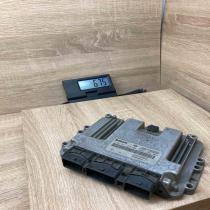 8200305678 0281011275  Engine control unit/module ECU Renault Megane II