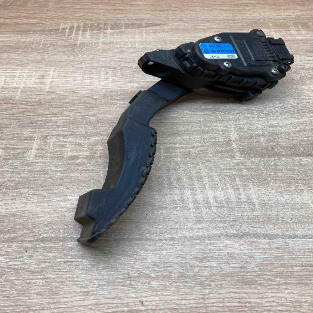 8200003392 6PV008119  Throttle position sensor Renault Laguna II
