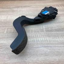 8D1723523G 6PV007770  Accelerator throttle pedal Audi A6 S6 C5 4B
