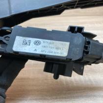1K1721503L 6PV008600 With Plug Accelerator throttle pedal Volkswagen PASSAT B6